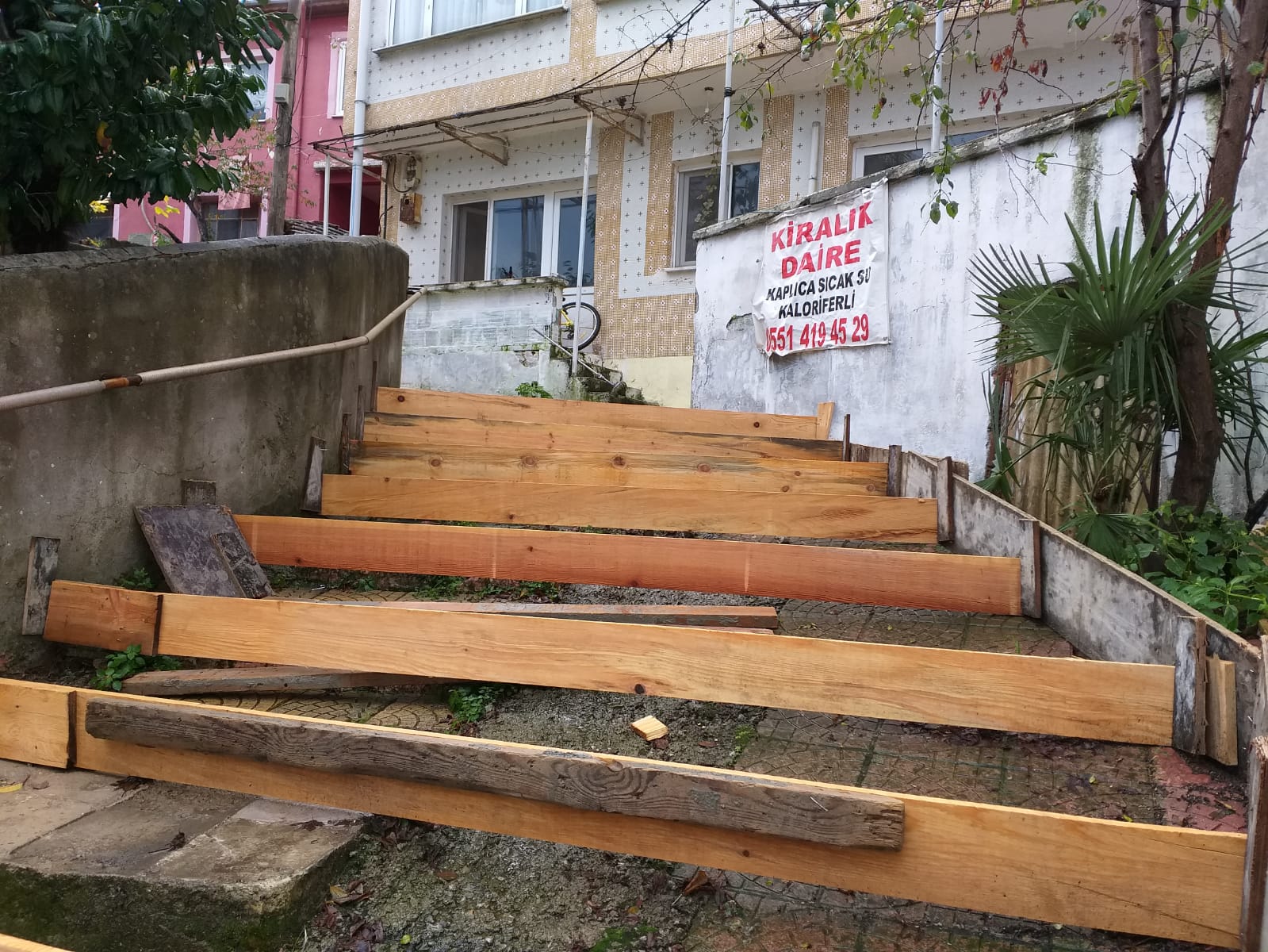 KARDEŞLER SOKAK MERDİVEN BAKIM, ONARIM ÇALIŞMALARI