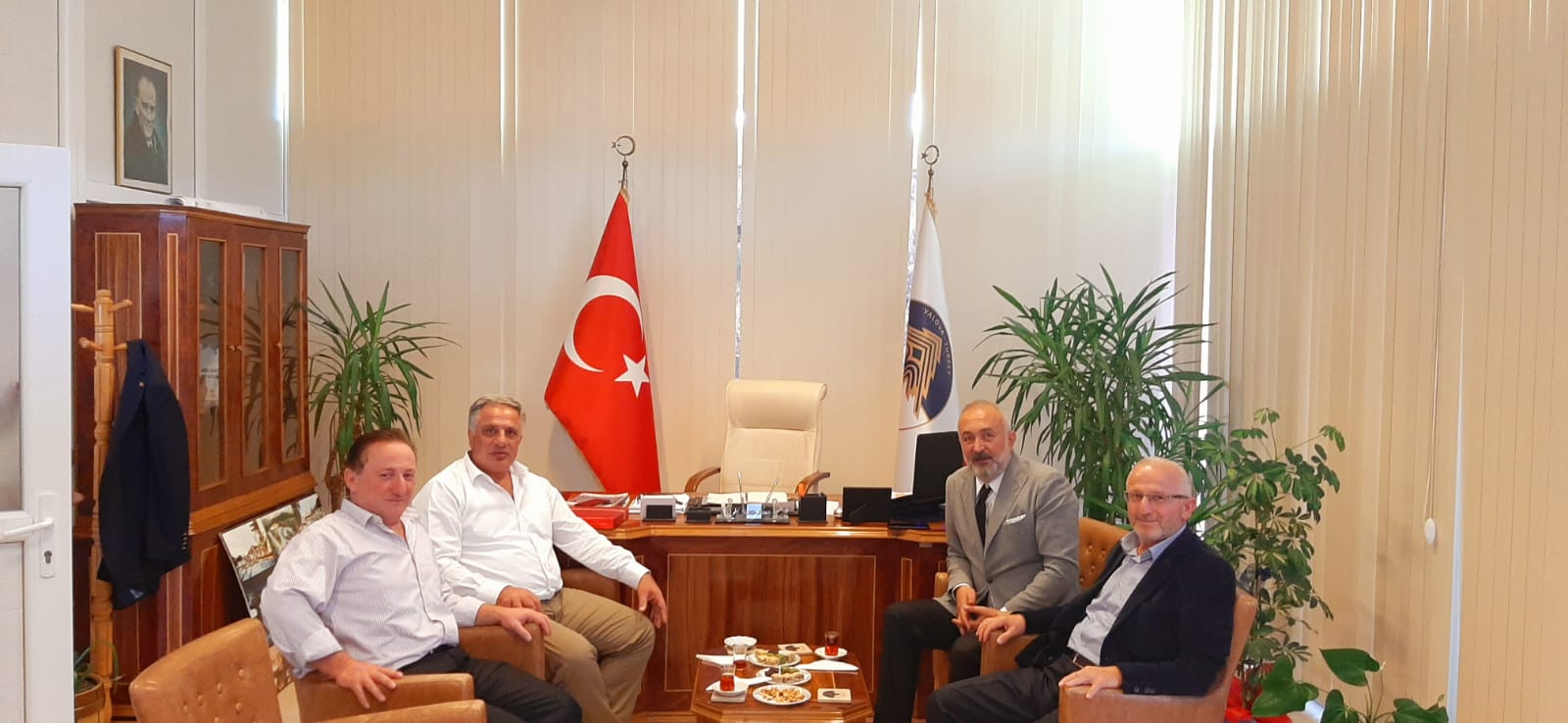 BELEDİYE BAŞKANLARI BİR ARAYA GELDİLER