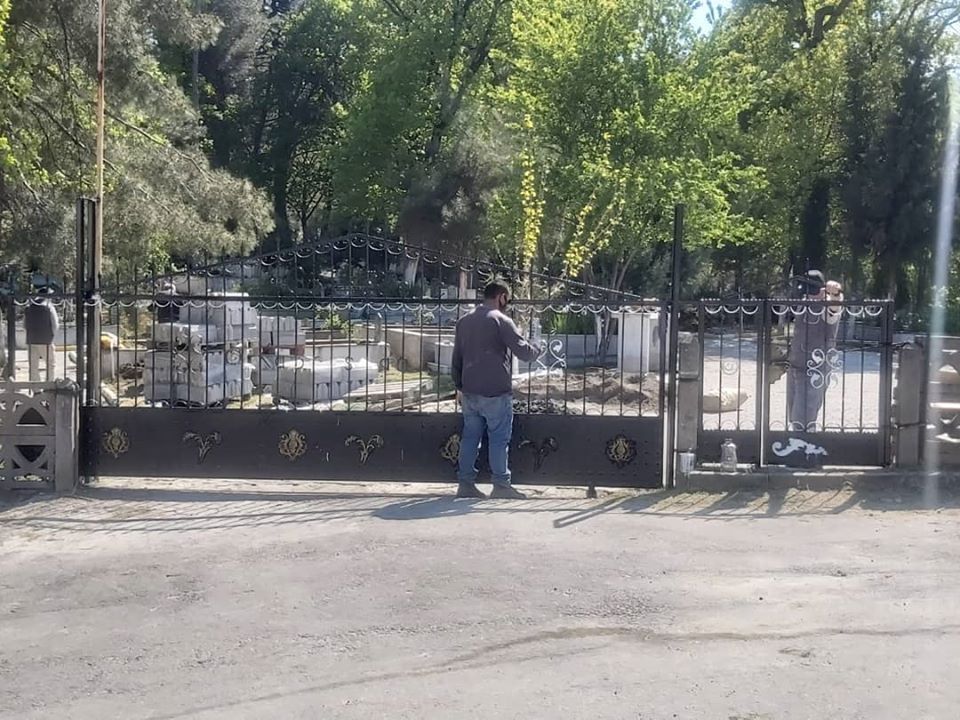 MEZARLIKLAR BAKIMA ALINDI