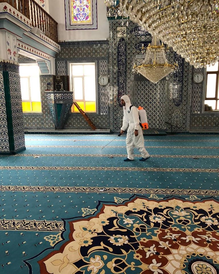 CAMİLERİMİZ DEZENFEKTE EDİLDİ
