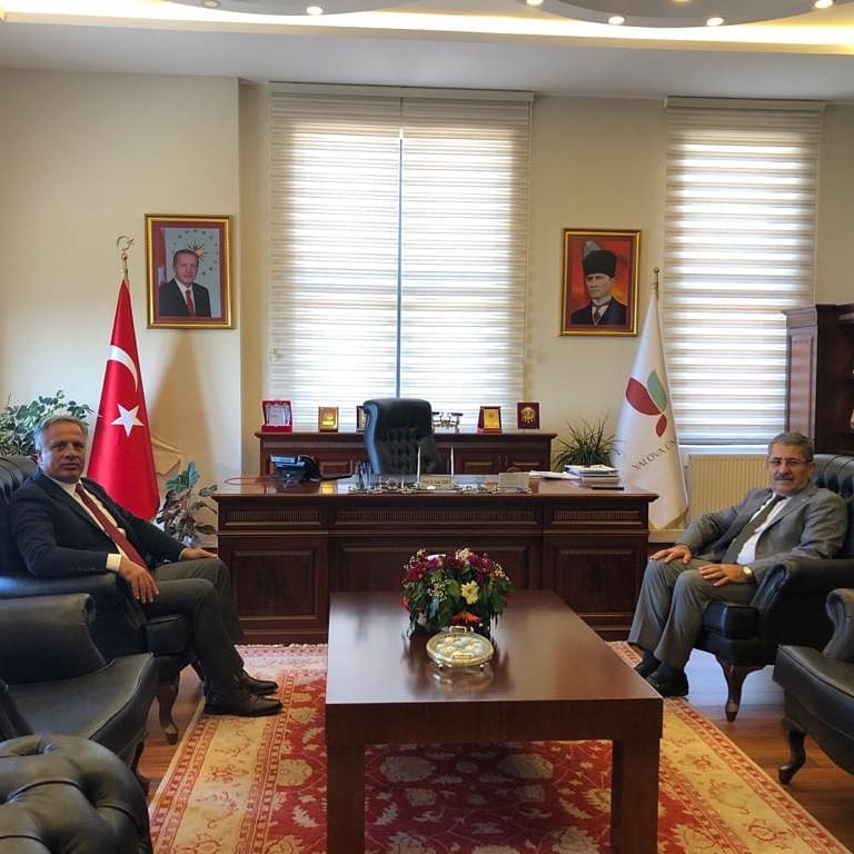 BAŞKAN ACAR' DAN REKTÖR CEBECİ'YE ZİYARET