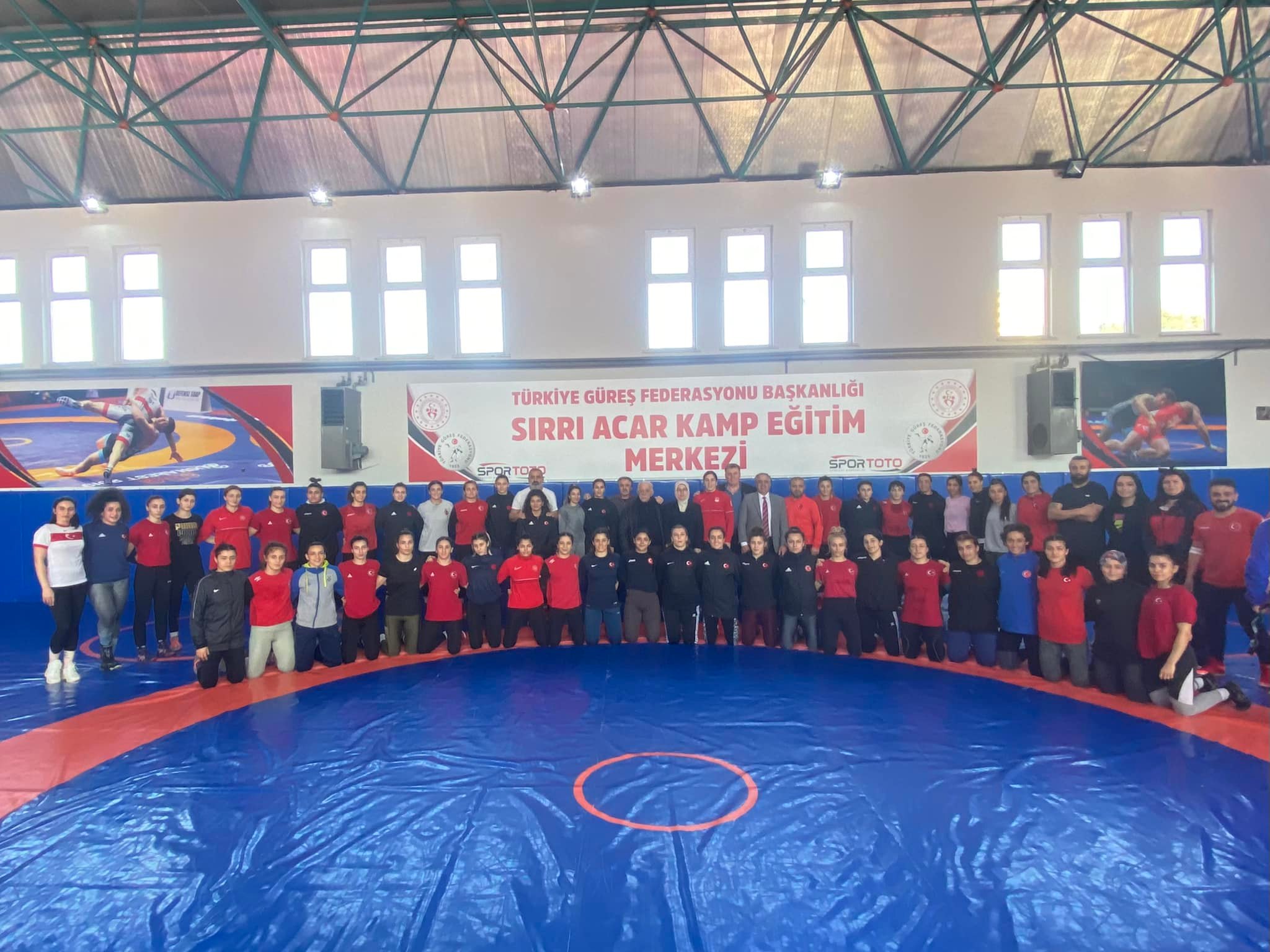 KADIN GÜREŞ MİLLİ TAKIMI