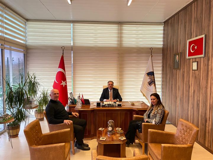 BAŞKAN ACAR' A ZİYARET