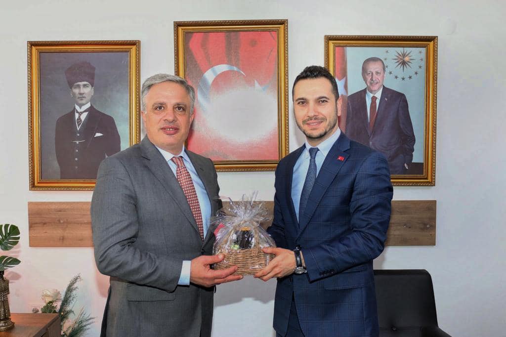 SOSYAL YARDIMLAŞMA VAKFI MÜDÜRÜNE ZİYARET