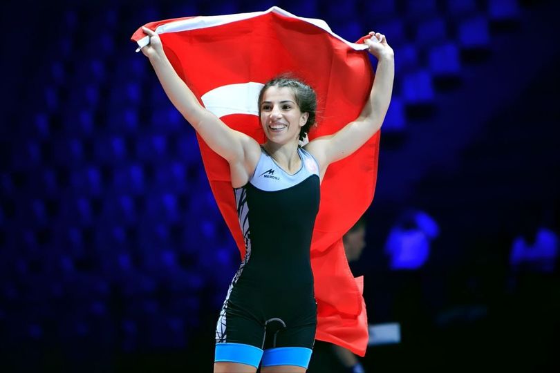 AVRUPA GÜREŞ ŞAMPİYONASINDA 50 KİLODA ALTIN MADALYA KAZANAN MİLLİ SPORCUMUZ EVİN DEMİRHAN YAVUZU TEBRİK EDİYORUZ