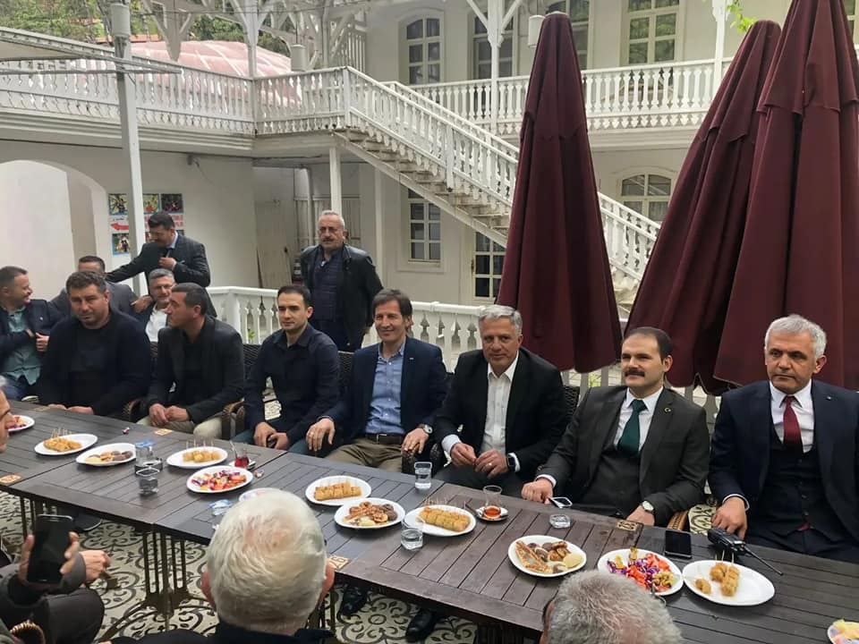 BAYRAMLAŞMA TÖRENİ ÇINAR KAFEDE GERÇEKLEŞTİRİLDİ