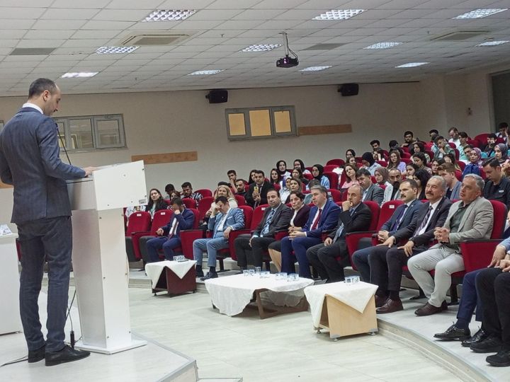 BELEDİYE BAŞKANIMIZ H.SİNAN ACAR HEMŞİRELER HAFTASI ETKİNLİĞİNE KATILIM SAĞLADI