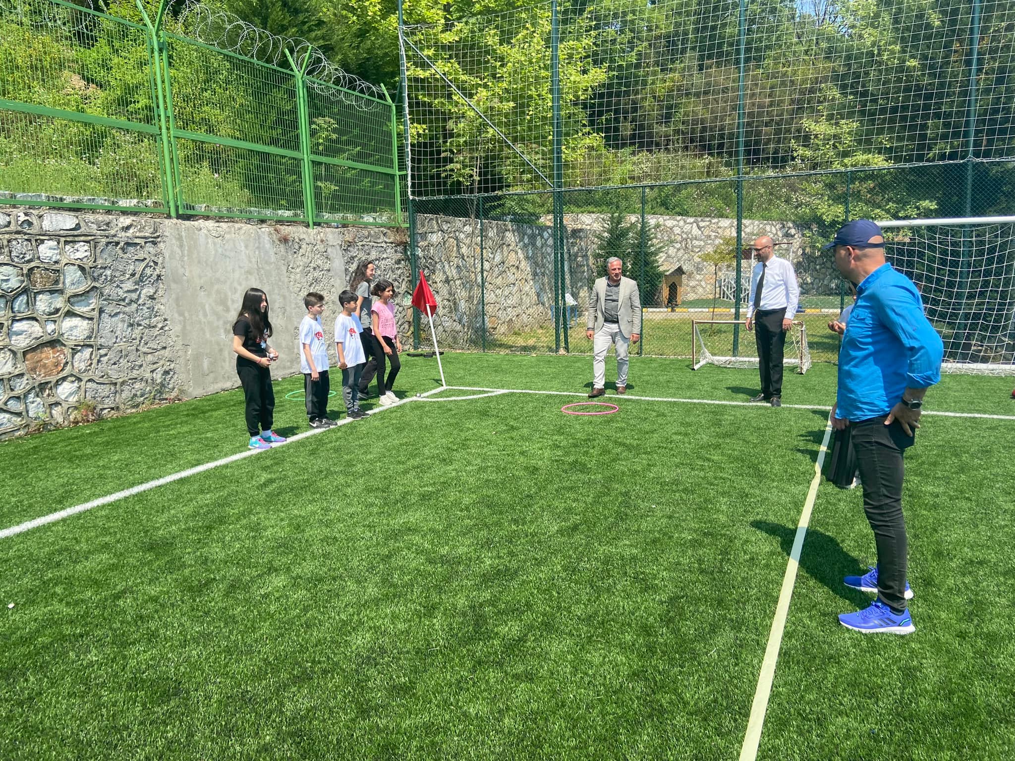 BELEDİYE BAŞKANIMIZ H.SİNAN ACAR BOCCE TURNUVASINDA GENÇLERİMİZE BAŞARILAR DİLEDİ