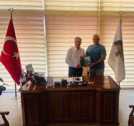 BELEDİYE BAŞKANIMIZ H.SİNAN ACAR'A MAKAMINDA ZİYARET