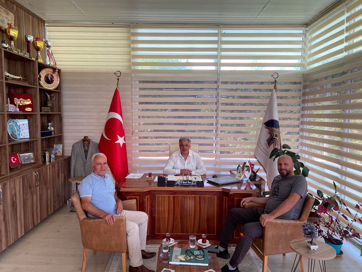 BAŞKAN ACAR' A ZİYARET