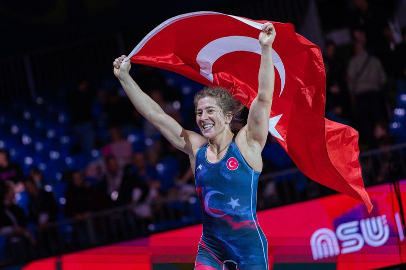TEBRİKLER ŞAMPİYON