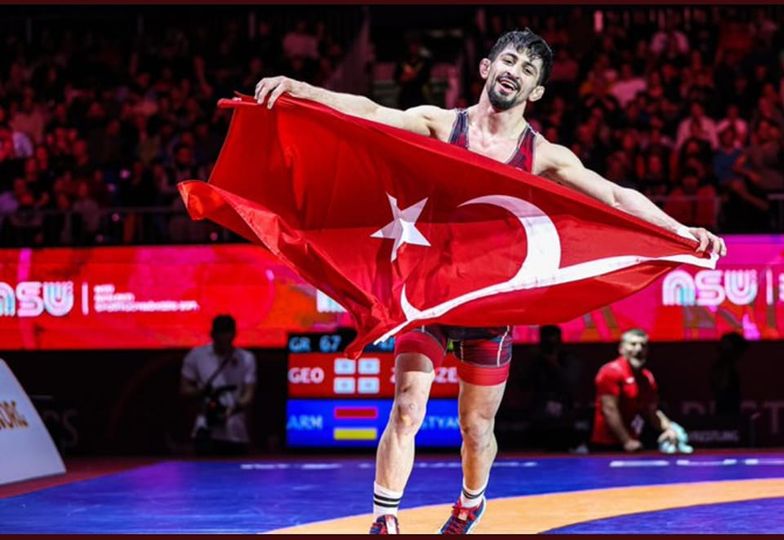 TEBRİKLER ŞAMPİYON