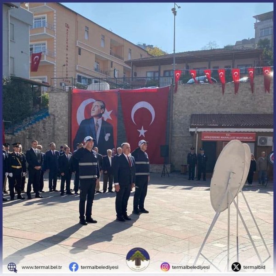 29 EKİM CUMHURİYET BAYRAMI KAPSAMINDA İLÇEMİZDE ÇELENK SUNMA TÖRENİ GERÇEKLEŞTİRDİK