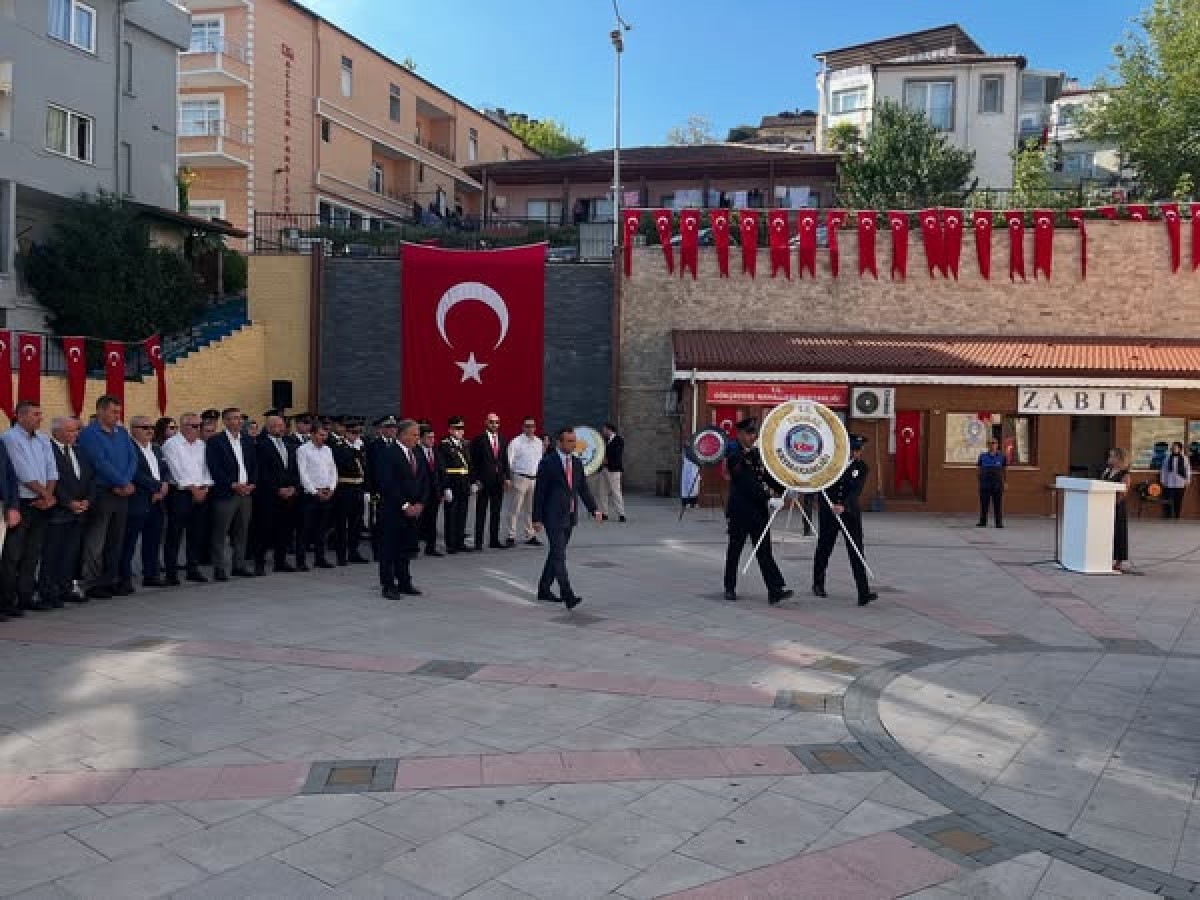 30 AĞUSTOS ZAFER BAYRAMI İÇİN İLÇEMİZDE TÖREN DÜZENLENDİ
