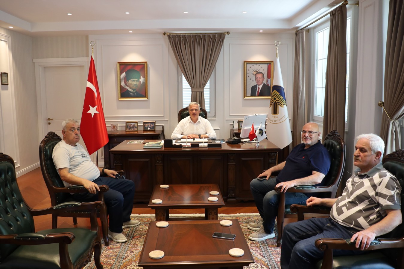 BAŞKAN ACAR'A ZİYARET