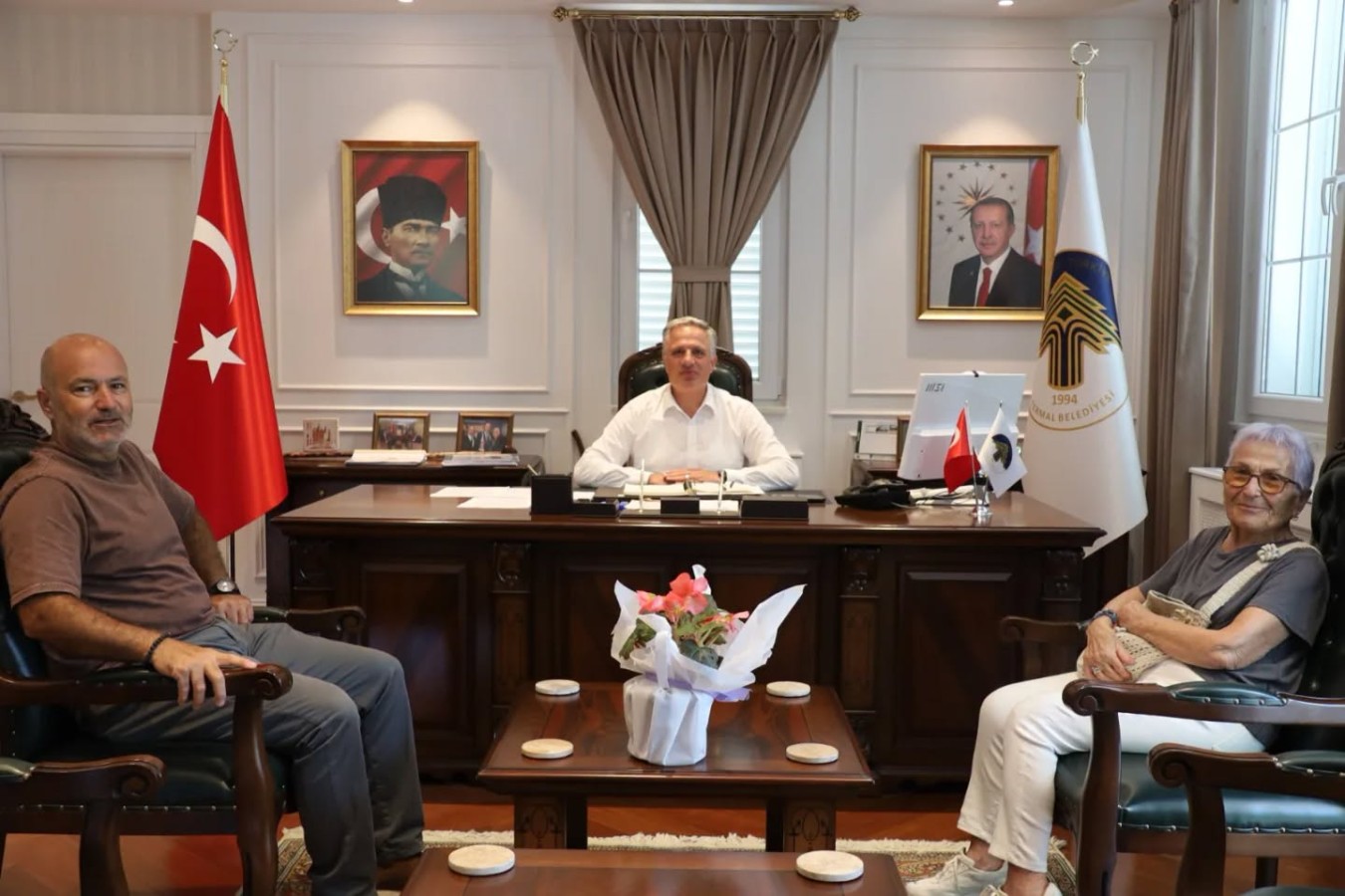 BAŞKAN ACAR'A ZİYARET