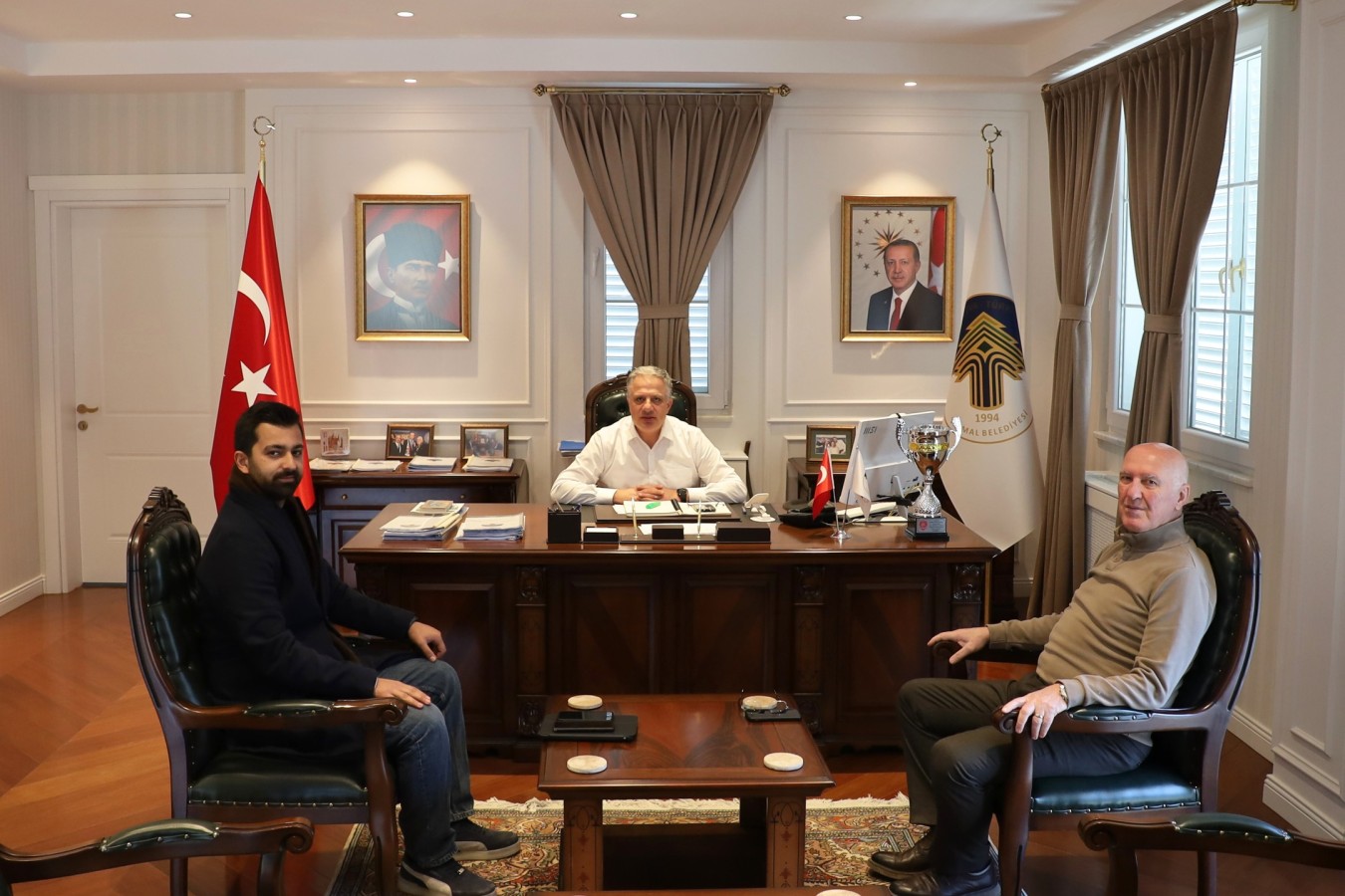 BAŞKAN ACAR'A ZİYARET