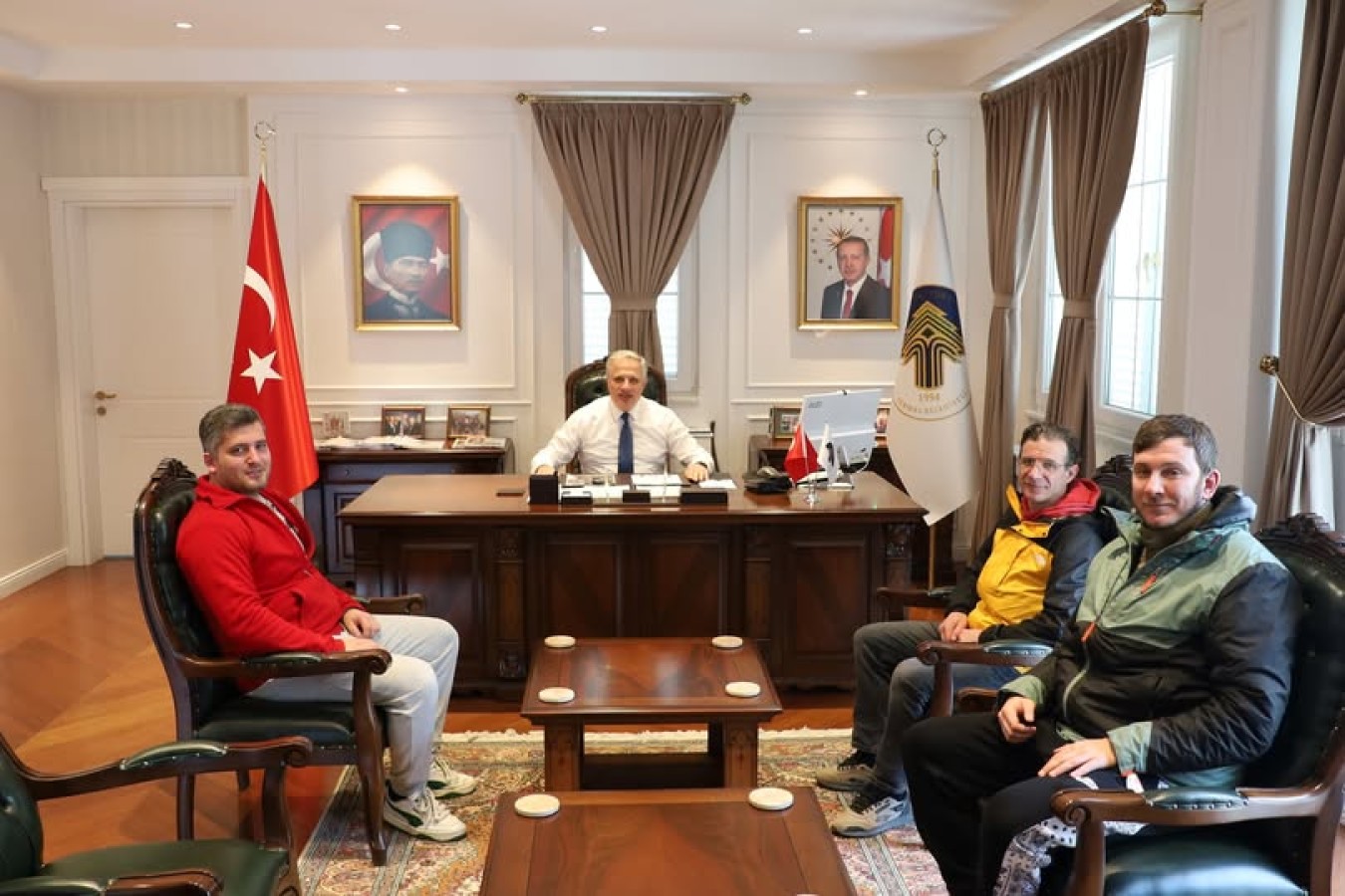 BAŞKAN ACAR'A ZİYARET