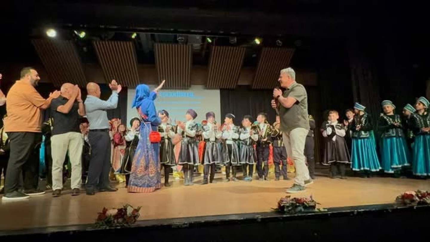 BAŞKANIMIZ H.SİNAN ACAR TERMAL EÜİTİM KÜLTÜR VE SANAT DERNEĞİ NİN DÜZENLEMİŞ OLDUĞU HALKOYUNLARI ETKİNLİĞİNE KATILIM SAĞLADI