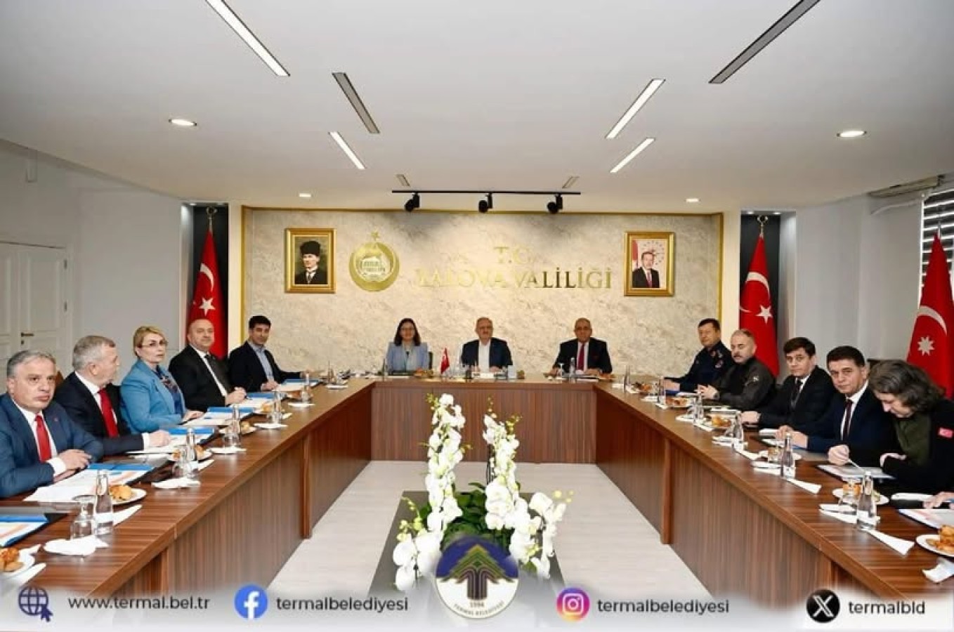 BAŞKANIMIZ H.SİNAN ACAR VALİLİK DE DÜZENLENEN TOPLANTIYA KATILIM SAĞLADI