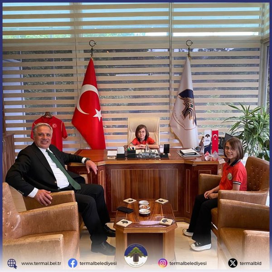 BELEDİYE BAŞKANIMIZ H.SİNAN ACAR 3.SINIF ÖĞRENCİLERİ SILA VE HİRAYI MAKAMINDA AĞIRLADI