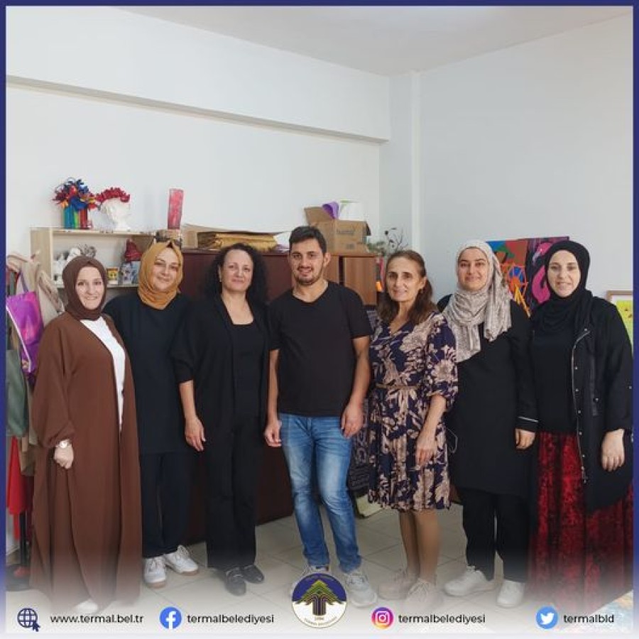 BELEDİYE BAŞKANIMIZIN EŞİ İLKNUR ACAR İLE BERABER İLÇE HALK EĞİTİM MERKEZİNE ZİYARET