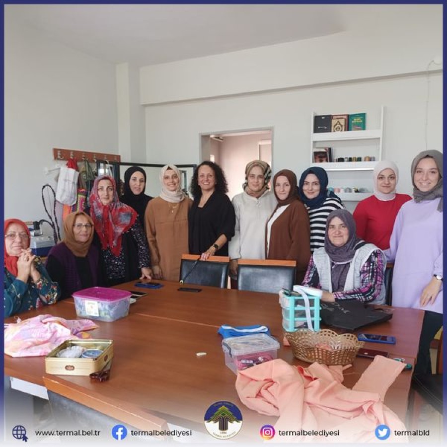BELEDİYE BAŞKANIMIZIN EŞİ İLKNUR ACAR İLE BERABER İLÇE KURSLARI ZİYARETİ