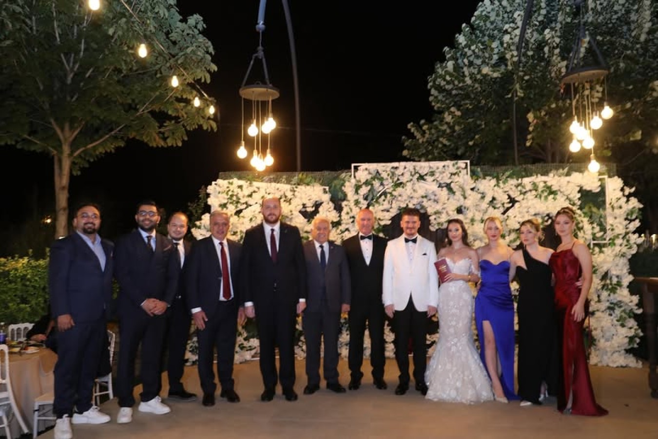 ÇİFTİMİZE MUTLULUKLAR DİLERİZ