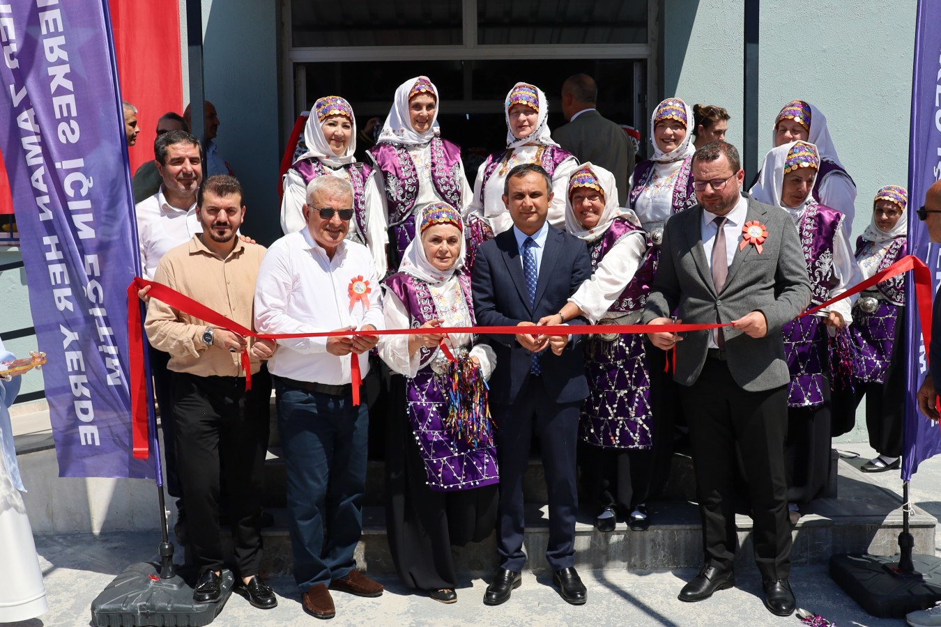 HAYAT BOYU ÖGRENME KURSLARININ SERGİ AÇILIŞI