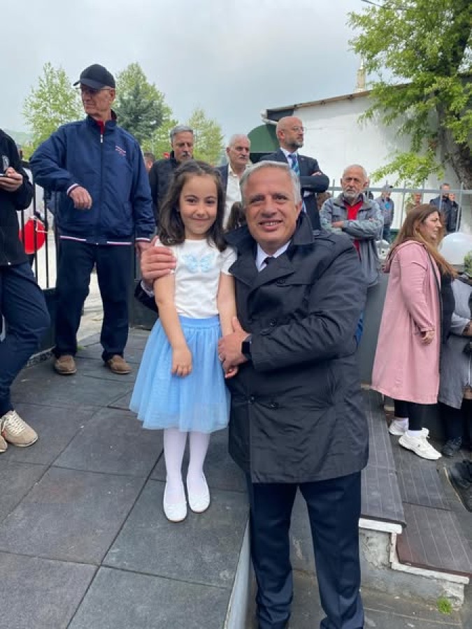 İLÇEMİZ OKULLARINDA DÜZENLENEN 23 NİSAN ETKİNLİĞİNE KATILIM SAĞLADIK