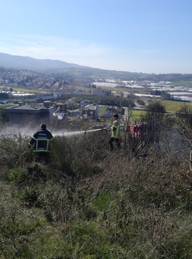 ilçemizin farklı noktalarında meydana gelen yangınlara hızla müdahale eden Termal Belediyesi İtfaiye ekiplerimiz